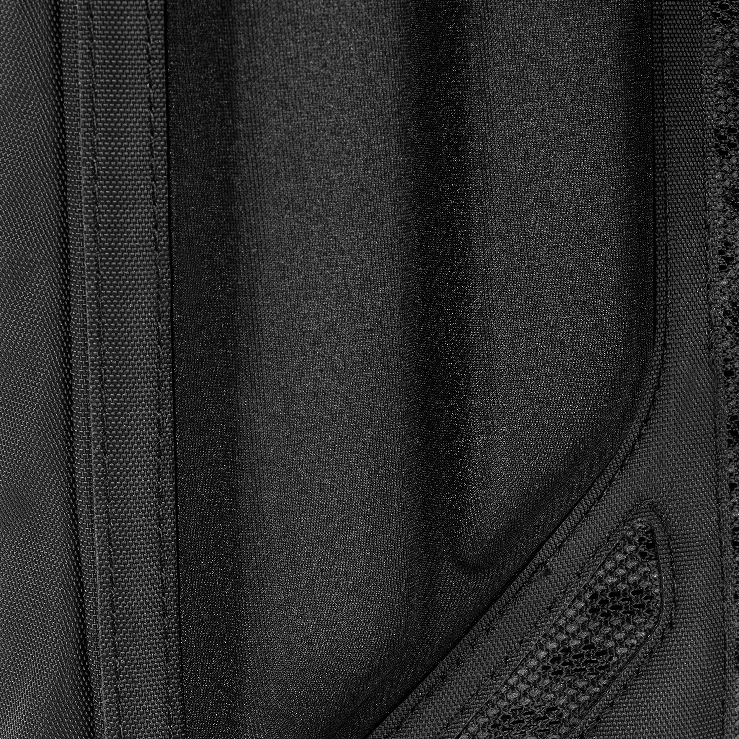 paragon-hydration-pack-n9 Paragon_Black_Texture.png
