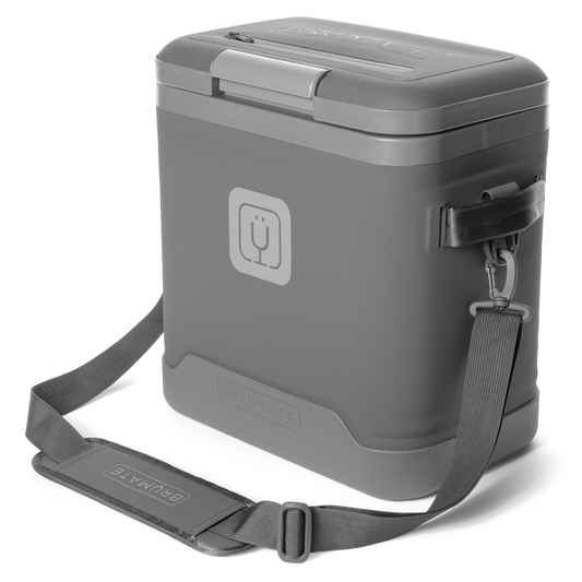 magpack-18-can-q7 magpack_18_graphite_front_strap.png